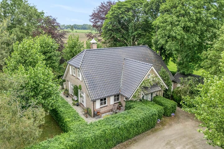 Stappenbeltweg 2 in Lemelerveld