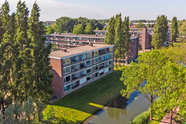 Staringlaan 128 in Papendrecht