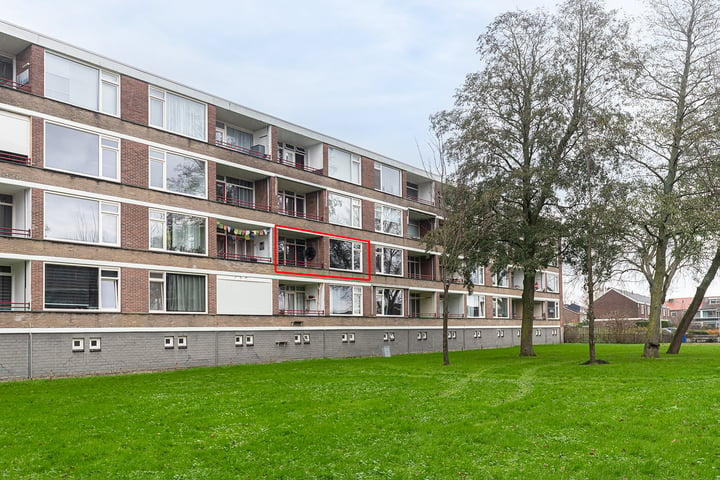 Staringlaan 136 in Papendrecht