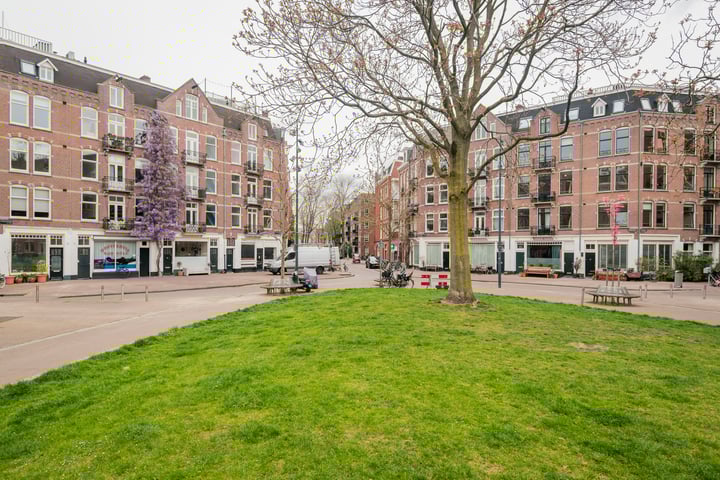Staringplein 2-2 in Amsterdam photo