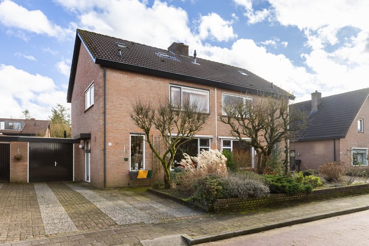 Staringstraat 9 in Putten