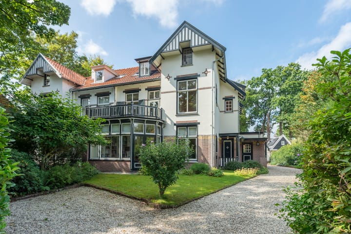 Photo of property Statenlaan 18, Bussum