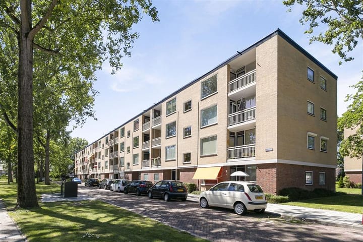 Photo of property Statenlaan 52, Middelburg