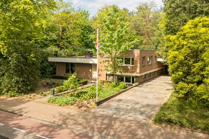 Photo of property Statenlaan 74, Rijen