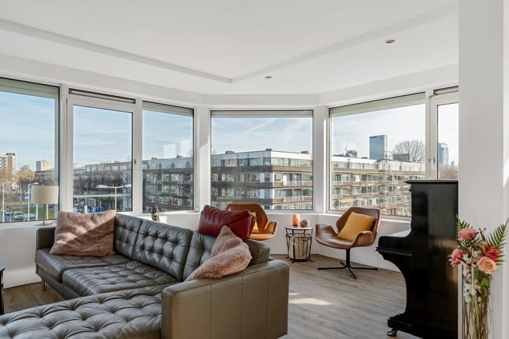 Statenweg 115A in Rotterdam