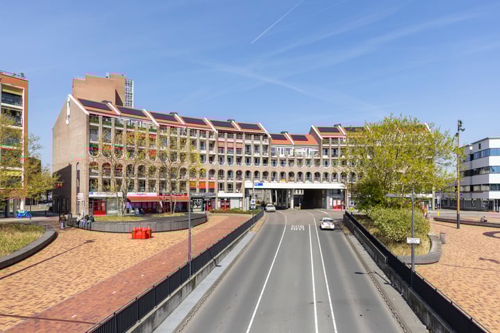 Stationsplein 14 in Helmond