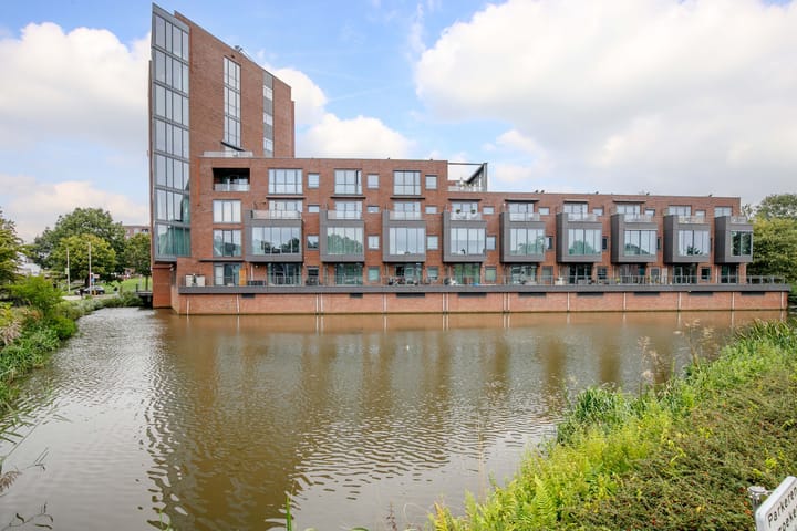 Stationsplein 20 in Nieuwerkerk aan den IJssel