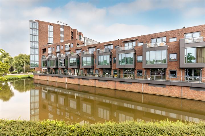 Stationsplein 27 in Nieuwerkerk aan den IJssel