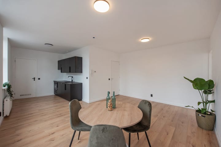 Photo of property Stationsstraat 141, Vlaardingen