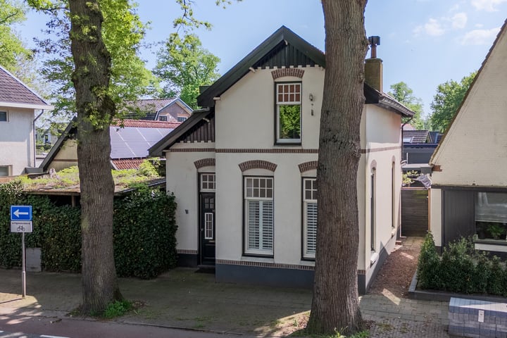 Stationsstraat 36 in Epe