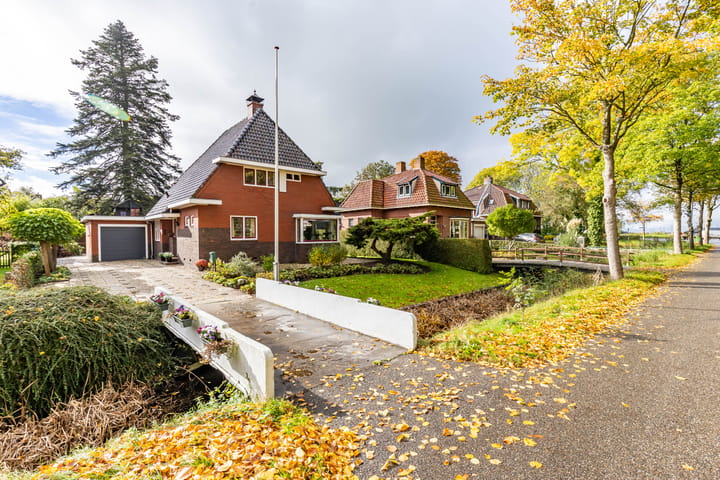 Stationsstraat 5 in Sauwerd