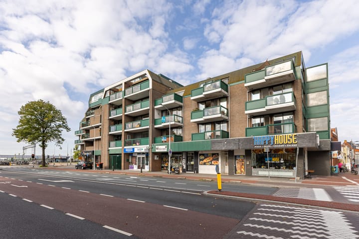 Photo of property Stationsstraat 50, Wormerveer