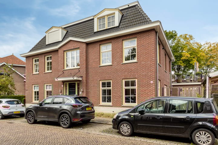 Stationsstraat 6 in Aalten