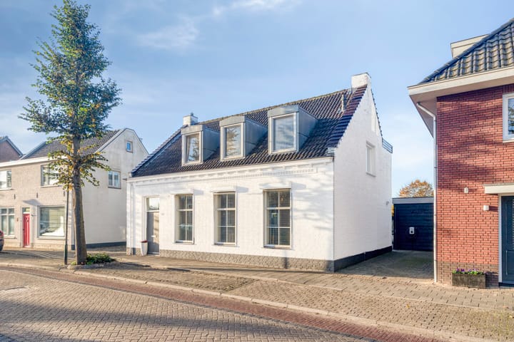 Stationstraat 18 in Alphen