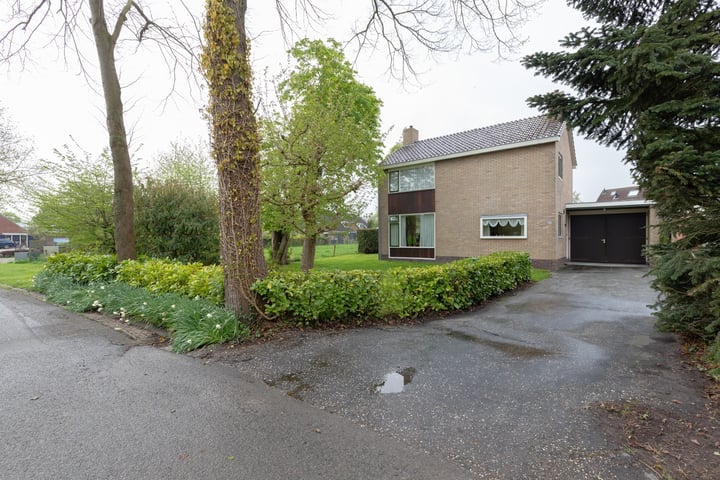 Photo of property Stationsweg 13, Visvliet