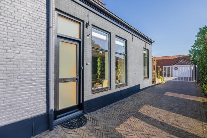 Photo of property Stationsweg 248, Hillegom