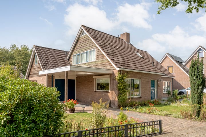 Photo of property Steenbergerwijk 73, Dedemsvaart