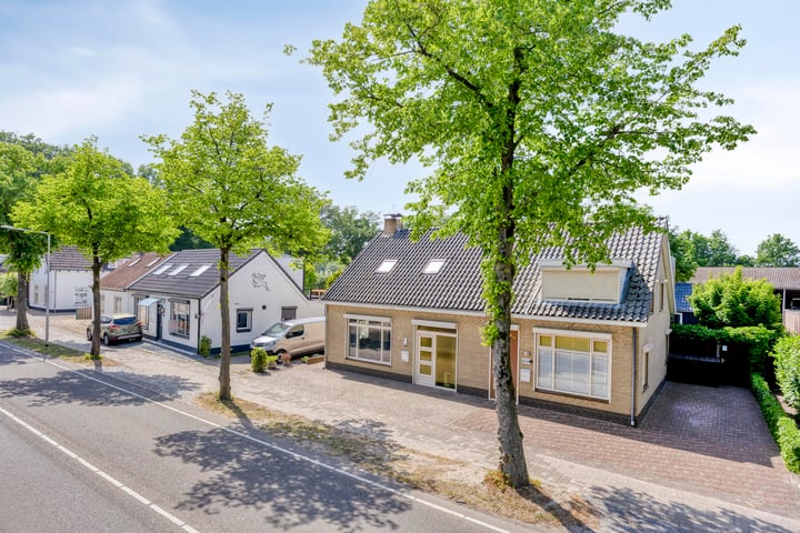 Steenbergseweg 11 in Halsteren