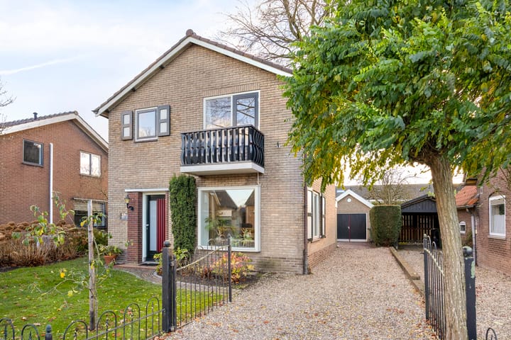 Steenheuvelsestraat 38 in Leuth