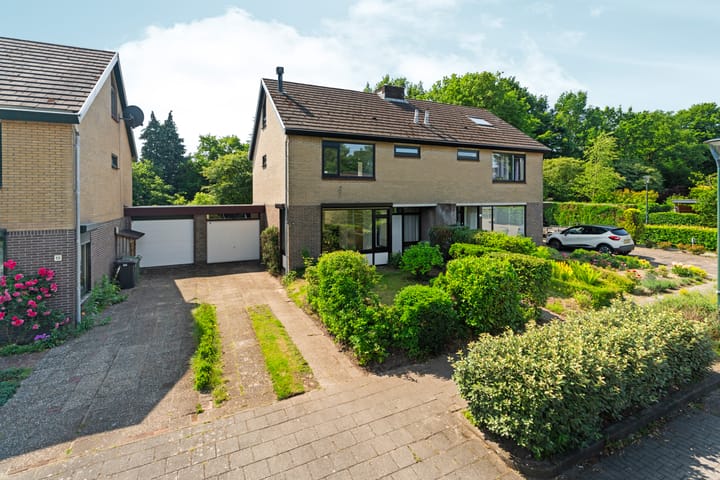 Steenhoek 14 in Rozendaal