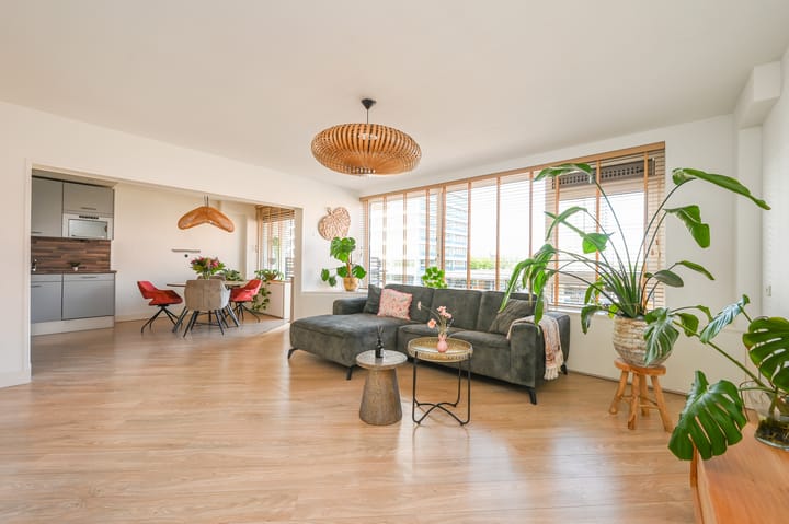 Photo of property Steenvoordelaan 373, Rijswijk