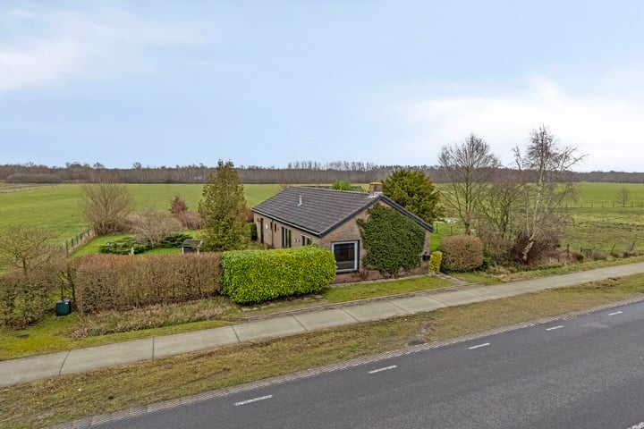 Photo of property Steenwijkerweg 183, Willemsoord