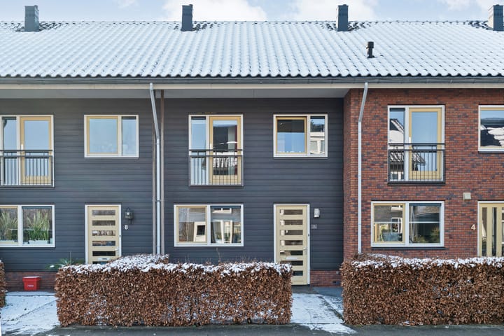 Photo of property Stekelbaars 6, Nieuwleusen