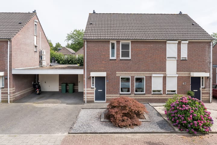 Stellingmolen 45 in Weert photo