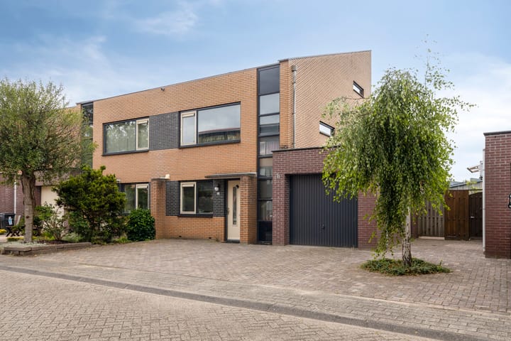 Photo of property Steppestraat 16, Purmerend