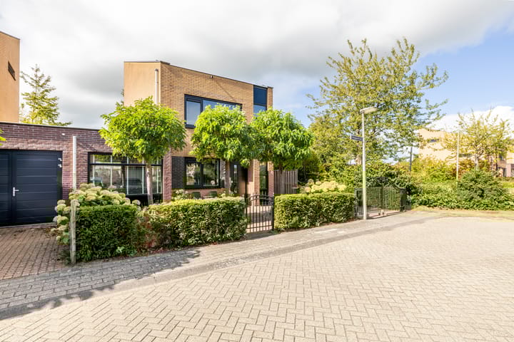 Photo of property Steppestraat 2, Purmerend