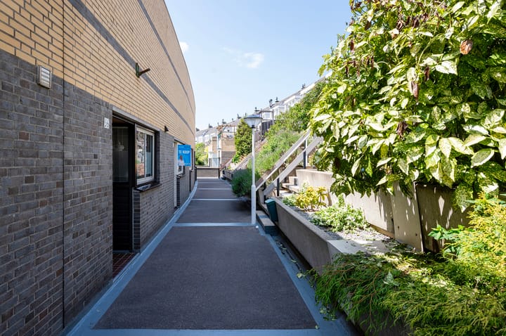 Photo of property Sterkenburg 54, Alphen aan den Rijn