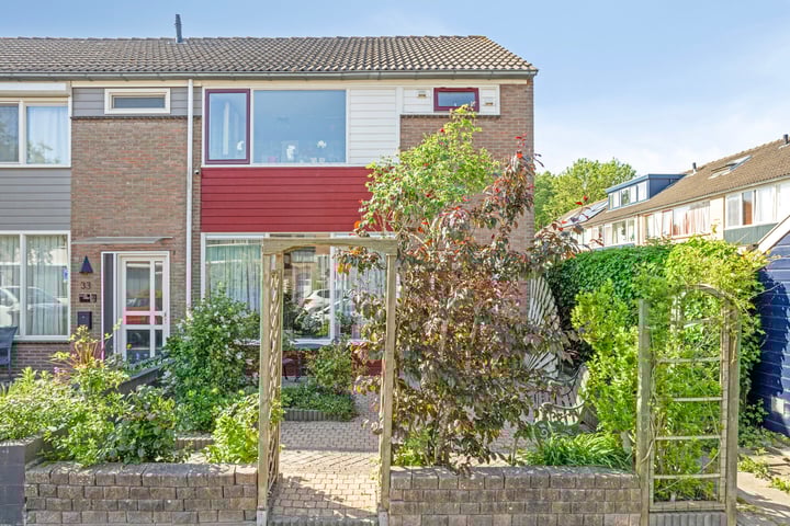 Photo of property Sterkenburglaan 35, Hellevoetsluis
