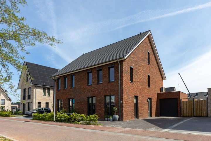 Photo of property Sterrenkroos 39, Bergen op Zoom