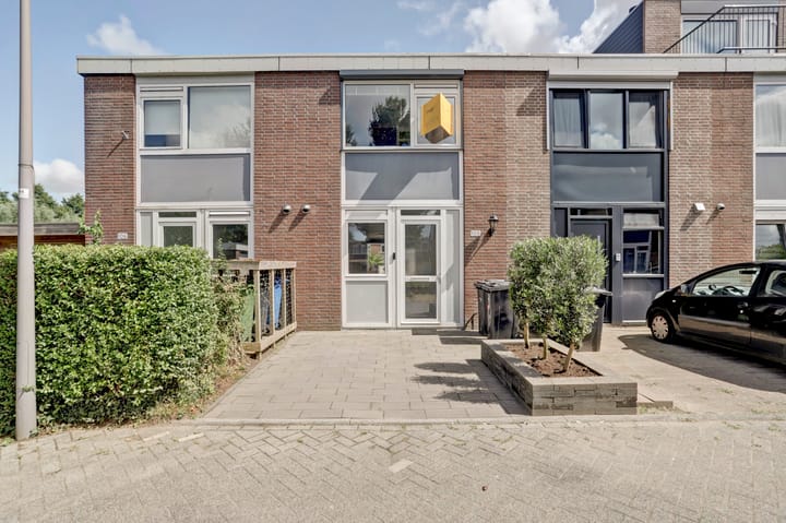 Steurweg 108 in Hoogvliet Rotterdam