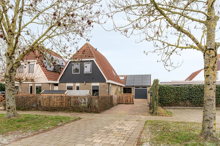 Stinsewei 18 in Ouwsterhaule