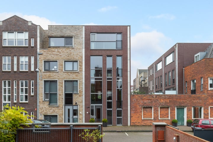 Photo of property Stormeer 13, Woerden