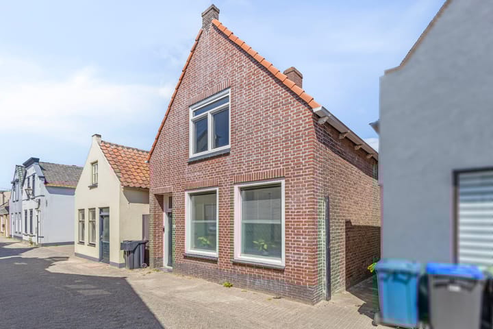 Straatdijk 45 in Dirksland