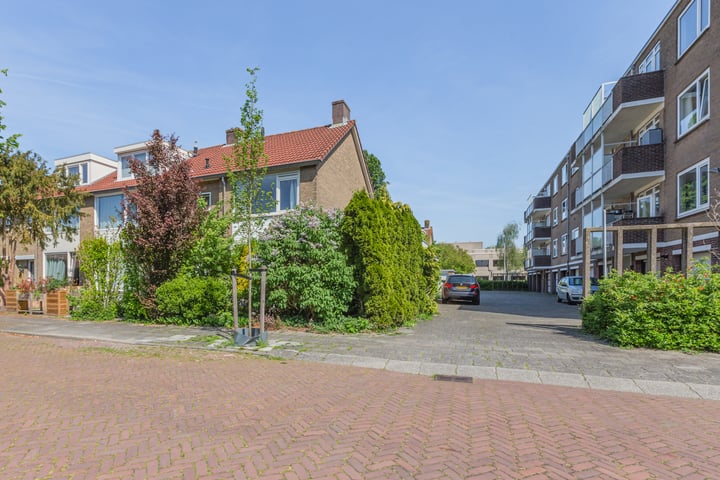 Strandvliet 24 in Amstelveen