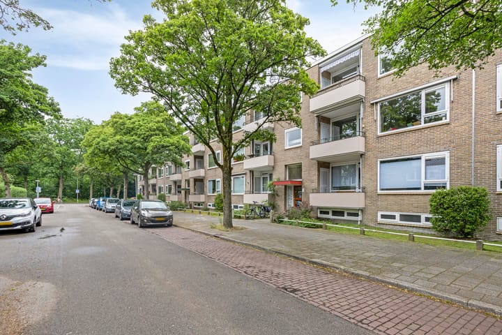 Strausslaan 28 in Groningen foto