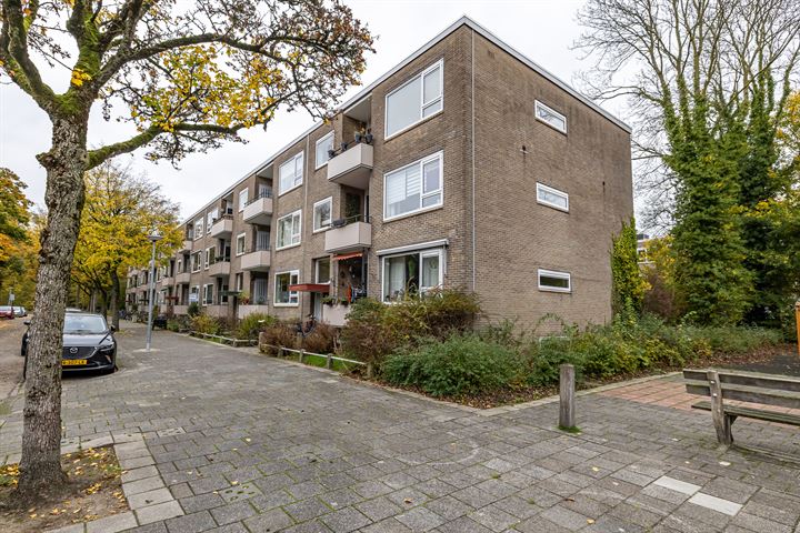 Strausslaan 40 in Groningen