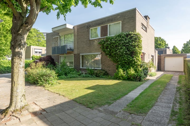 Straussstraat 14 in Geleen