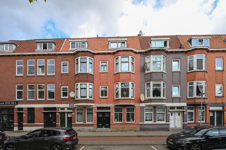 Strevelsweg 135A in Rotterdam foto