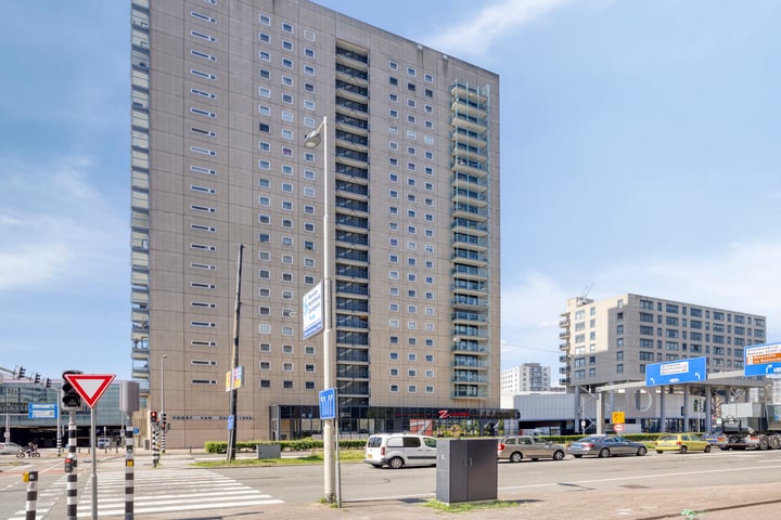 Strevelsweg 667 in Rotterdam