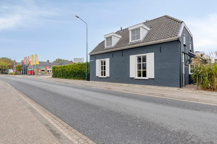 Strijbeekseweg 1 in Ulvenhout