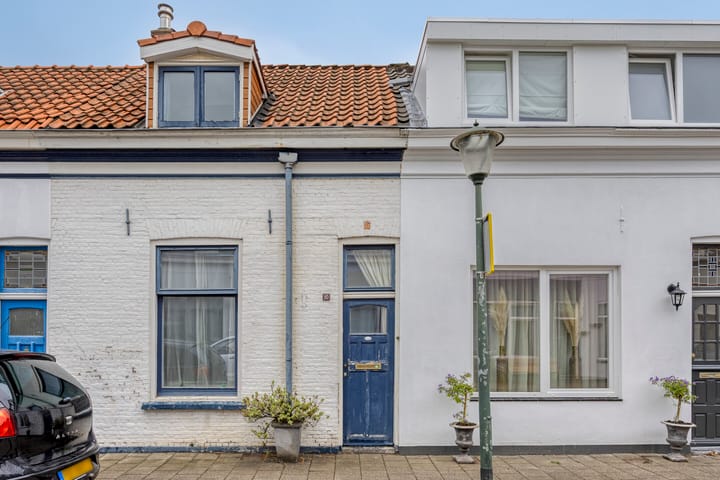 Strijensestraat 10 in Schiedam