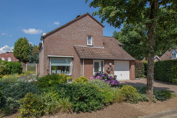 Strikkenhof 26 in Haelen