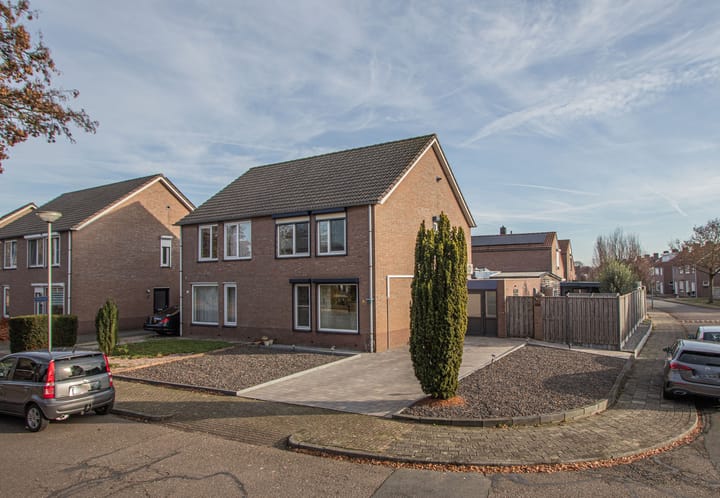 Photo of property Strikkenhof 51, Haelen