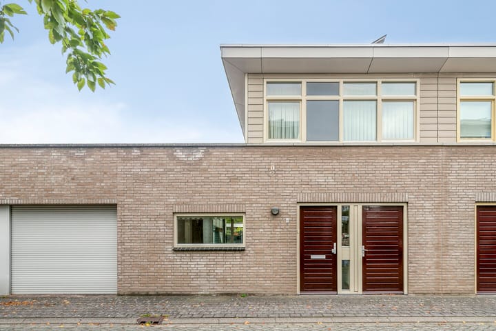 Strohuls 6 in Asten