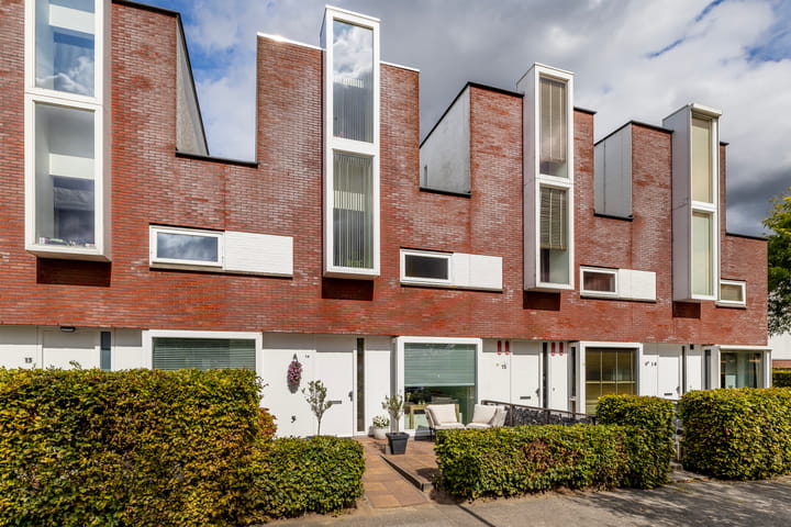 Strombolihof 14 in Rotterdam
