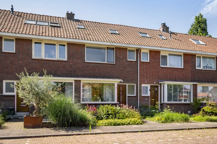 Surinamesingel 21 in Vlaardingen